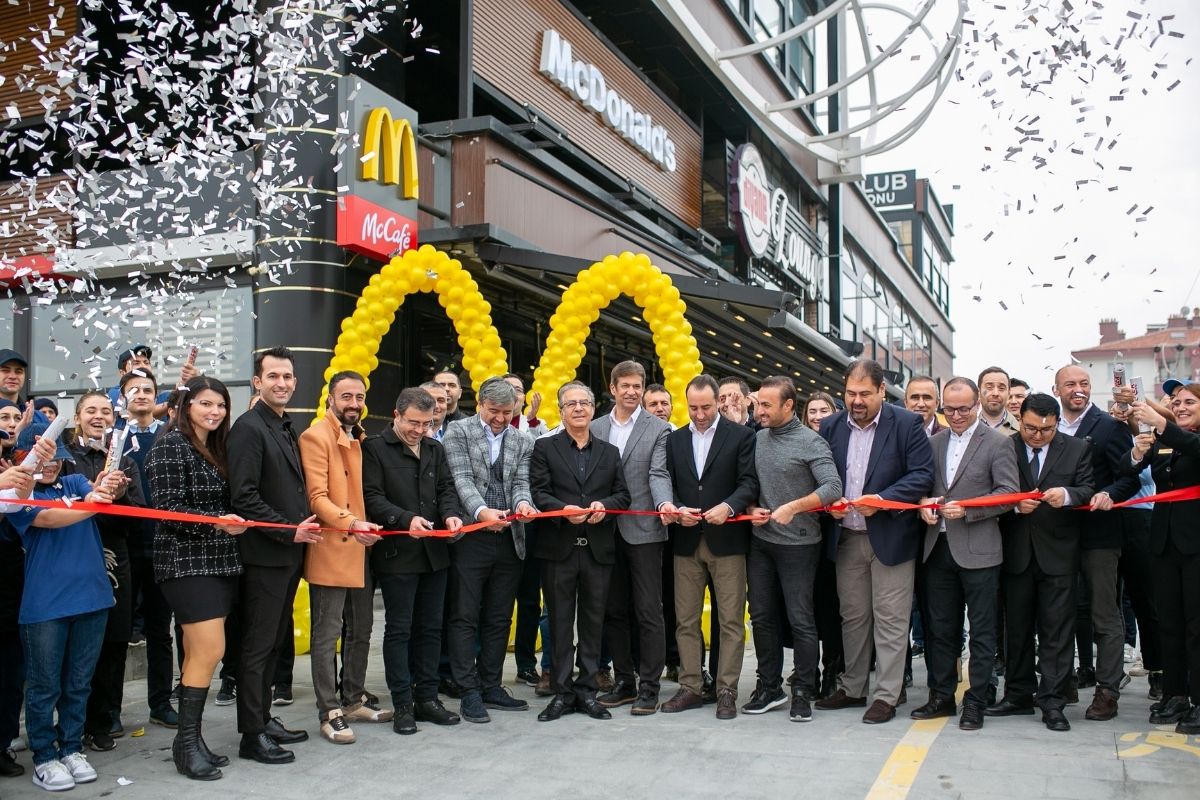 McDonald’s Türkiye Konya’daki yeni restoranını açtı
